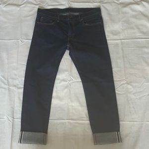 NWOT UNIQLO selvedge slim straight dark wash denim
